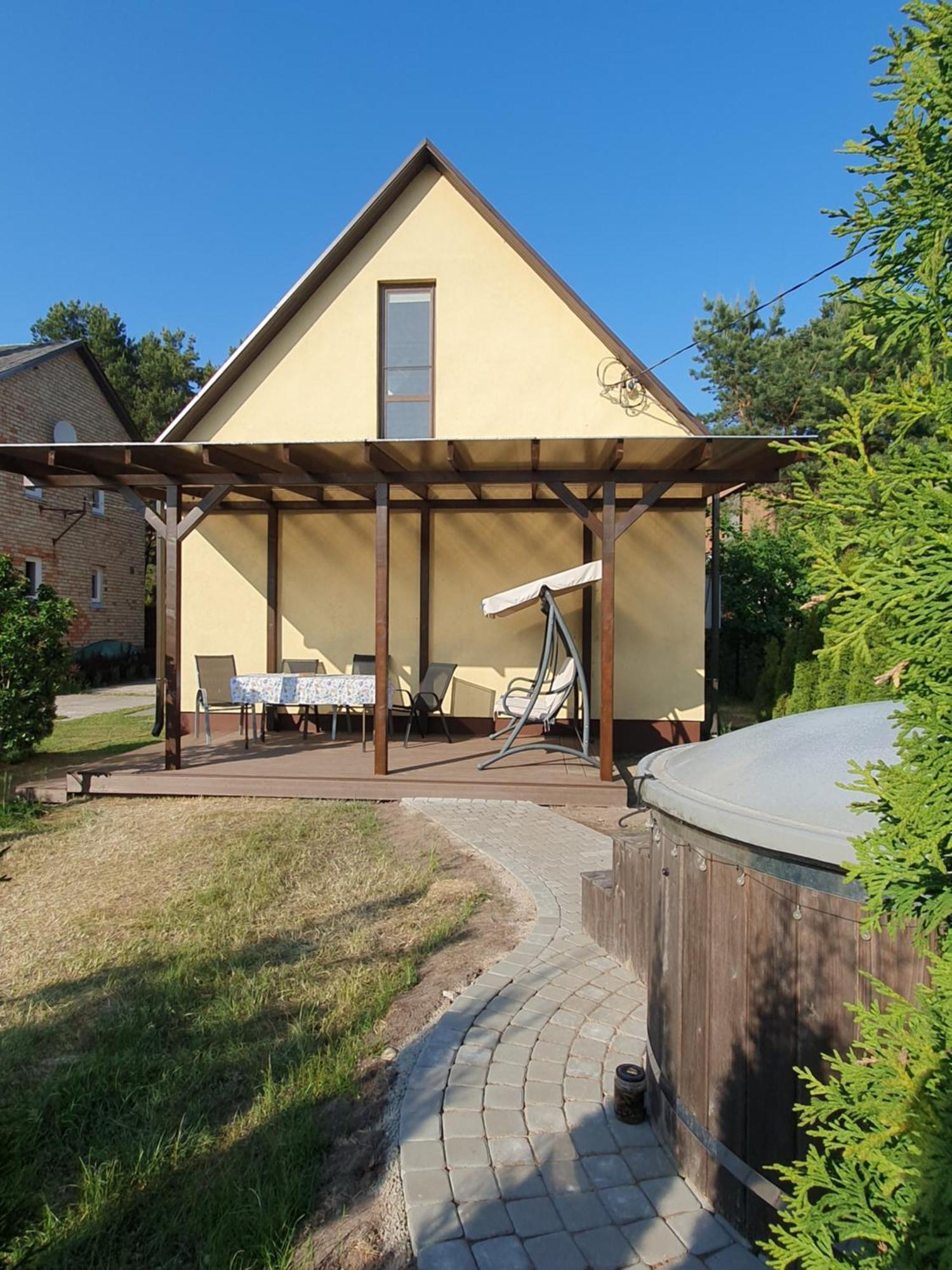 Villa Лора Lapmežciems Exterior foto